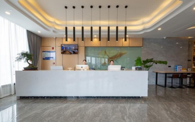 GreenTree Inn Zhejiang Jiaxing Honghe Town Business Hotel