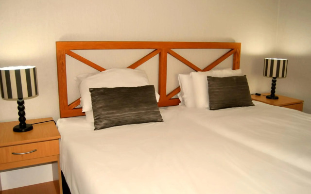 Safari Hotel & Convention Centre