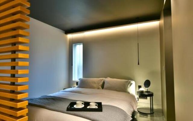 Nikiou Suites Luxury Residence