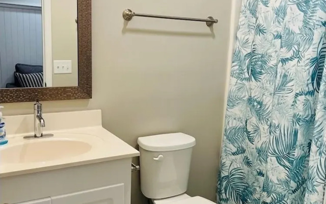 Avalon West- 5 Bedroom Home by RedAwning