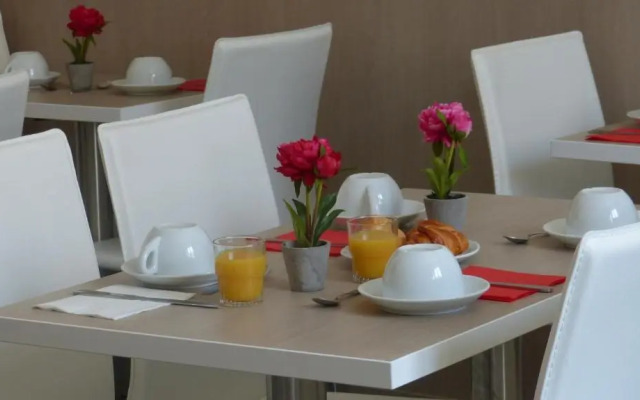 Brit Hotel Le Parc Vichy