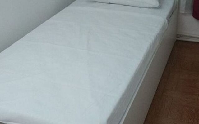 Hostel Old Town Guest