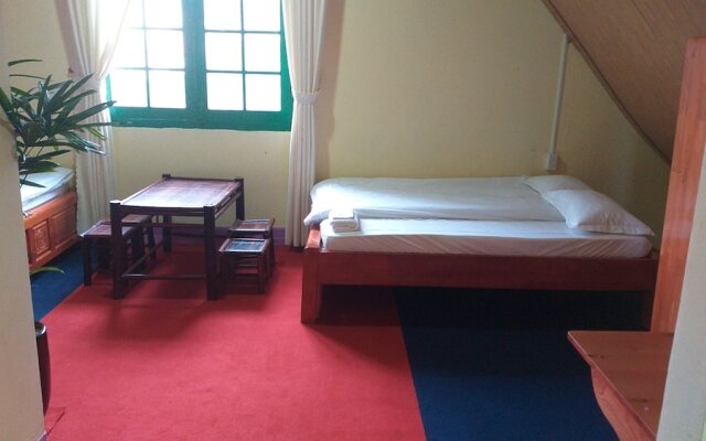 Khu Vuon Hoang Gia Coffee & Homestay