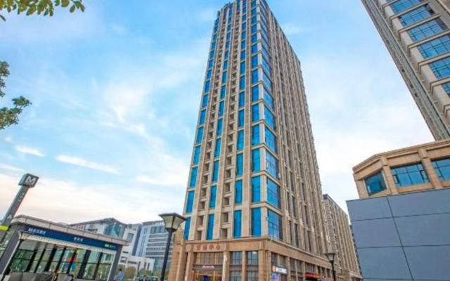 Junyi Chain Hotel (Wuhan Jixian Subway Station Tongji Hospital)