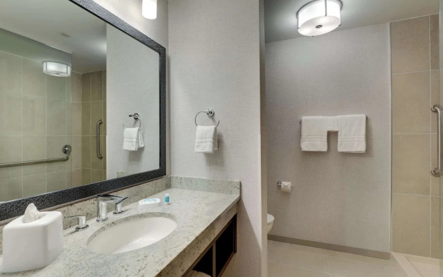Drury Plaza Hotel Savannah Pooler