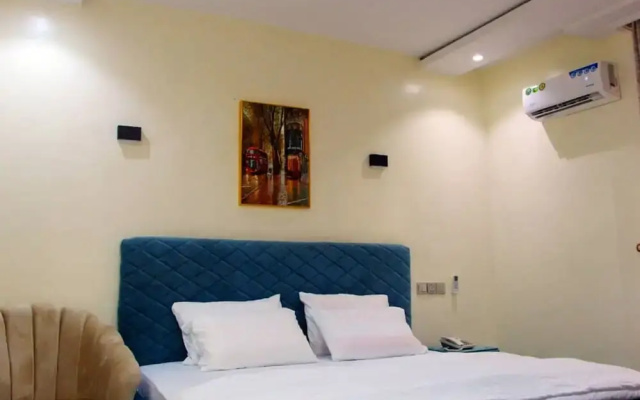 S and B Suites