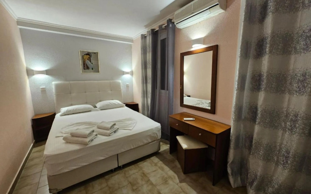 Corfu Glyfada Menigos Resort 46