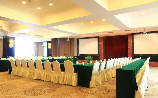 Chengdu Lingcai Hotel