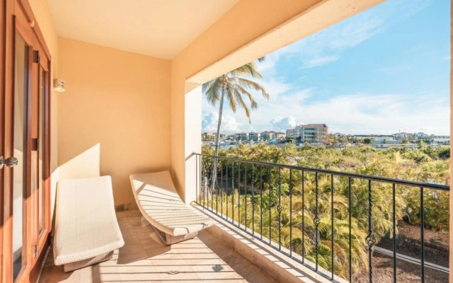 Modern 2BR at Fishing Lodge Ba28