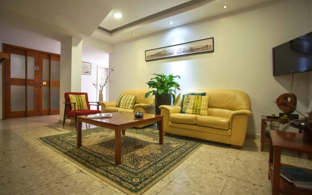 Pigeon Beach Hotel Apartments