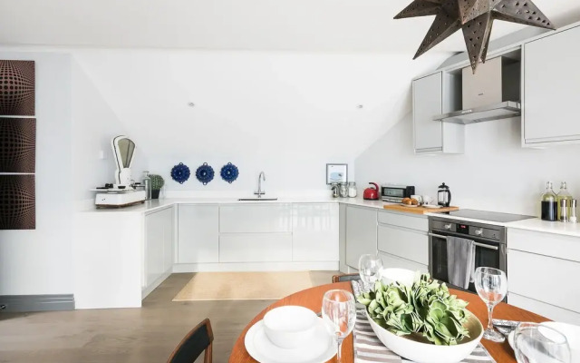 3 Bedroom House with Ensuites and Garden