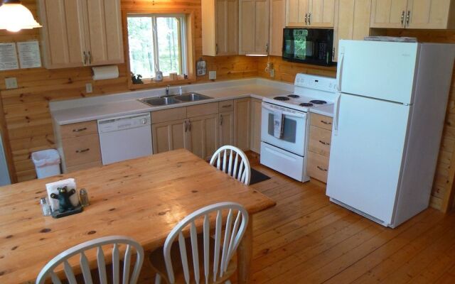 Smoky Bear Ranch Bed & Breakfast & Cabins
