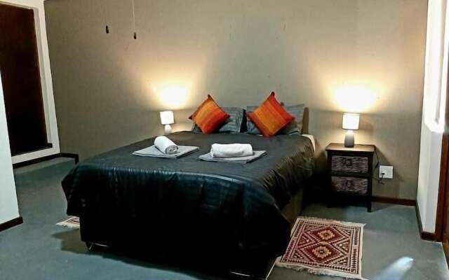 Rocky Hollow Guest Farm