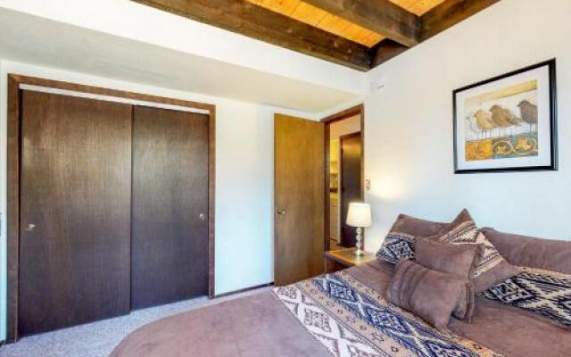 Kings Beach Retreat-Kingswood Village #140