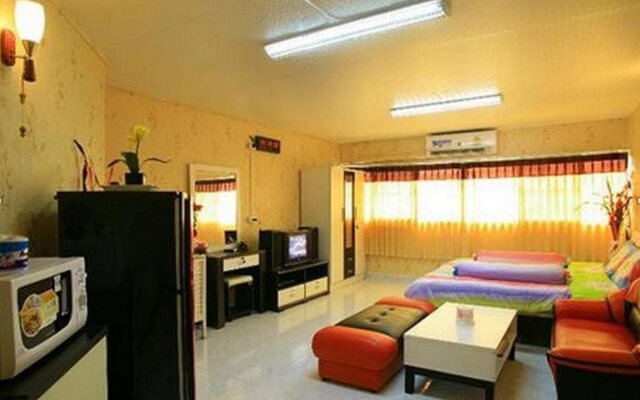 Deluxe at Popular Condo