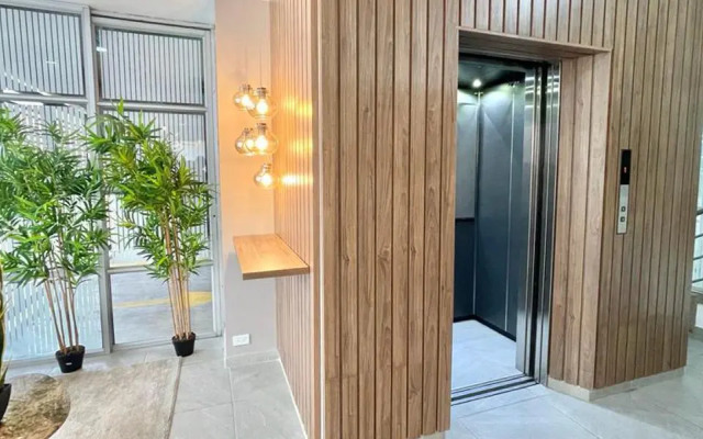 ICON 48 Luxury Apartasuites