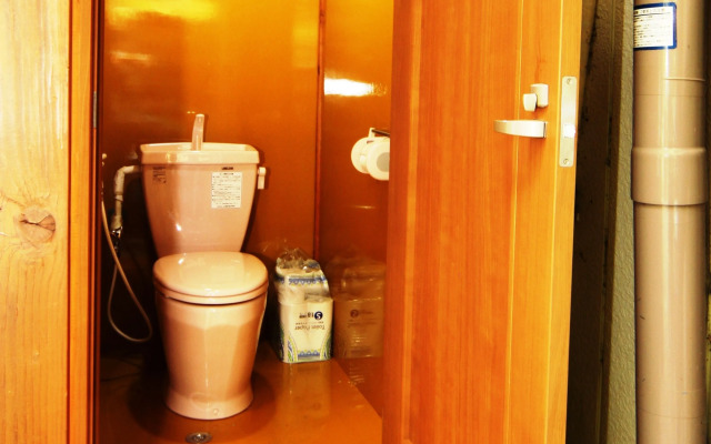 Guesthouse Tomoshibi - Hostel