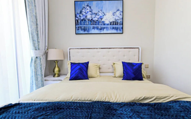 Spacious 2BR Apt Maids Elegance