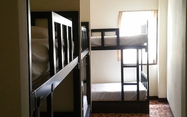 Relax Time Silom - Hostel