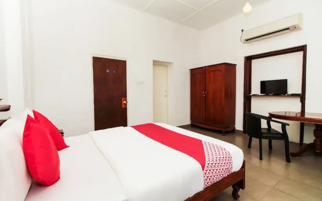 OYO 228 Sea View Apartment