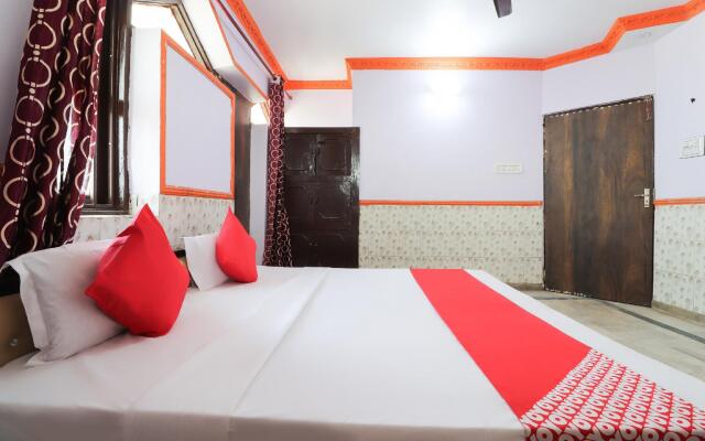 Upasana Guest House by OYO Rooms