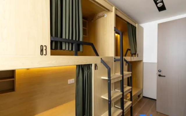 ZaiRenhai Youth Apartment