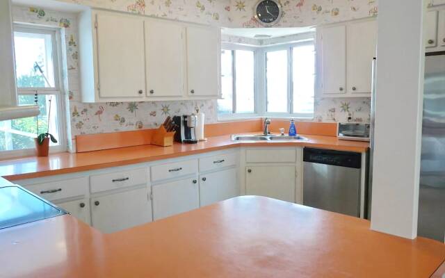 849 Buttonwood Court