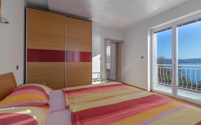 Pool Apartment Debeli Rti 3