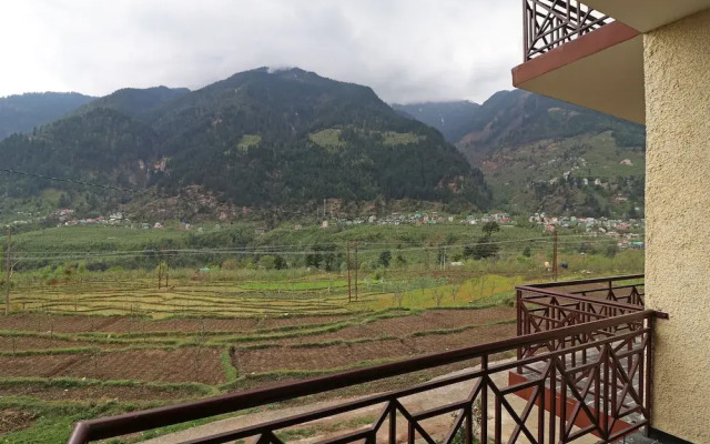 OYO 13697 Home Grand Hill View Naggar Road