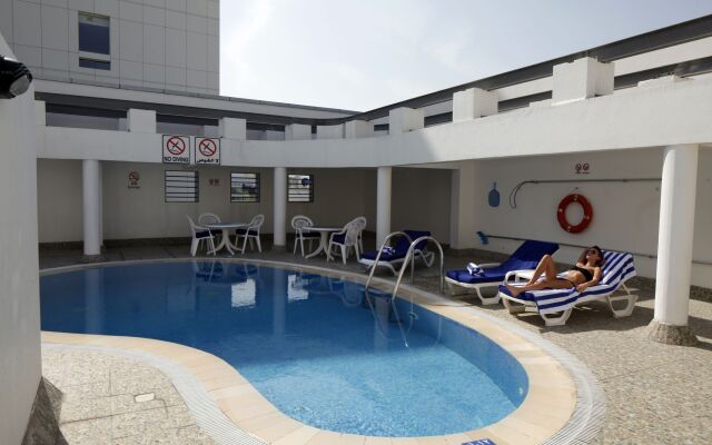 Avari Hotel Apartments