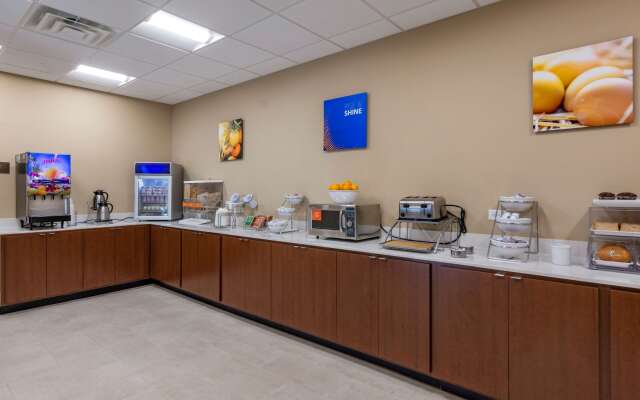 Comfort Inn & Suites Charlottesville Hollymead Town Center