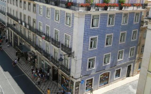 Lovelystay - Chiado 3Bedroom Wonder