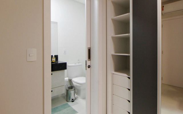 1087 Novíssimo apto na praia de Bombinhas