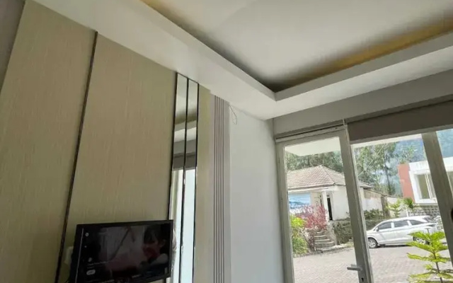 Orlando Hill Villa