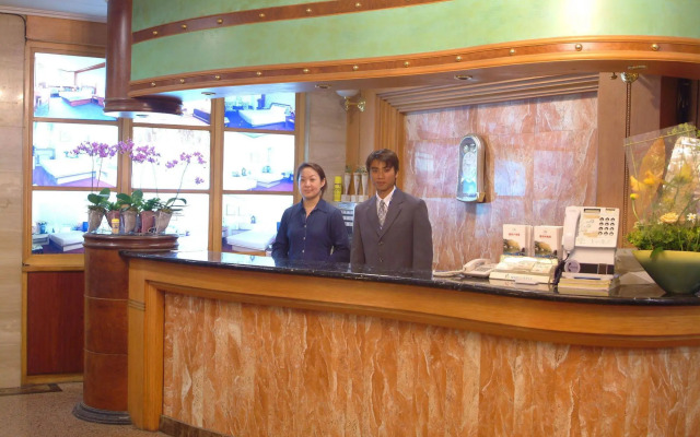 Green City Hotel
