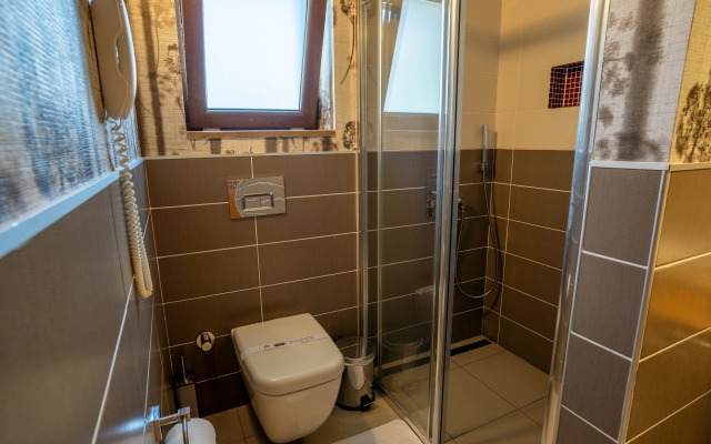Renka Hotel & Spa