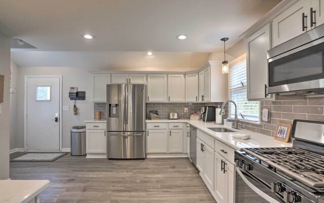 Pet-friendly Home - 1/2 Mi to Downtown Willoughby!