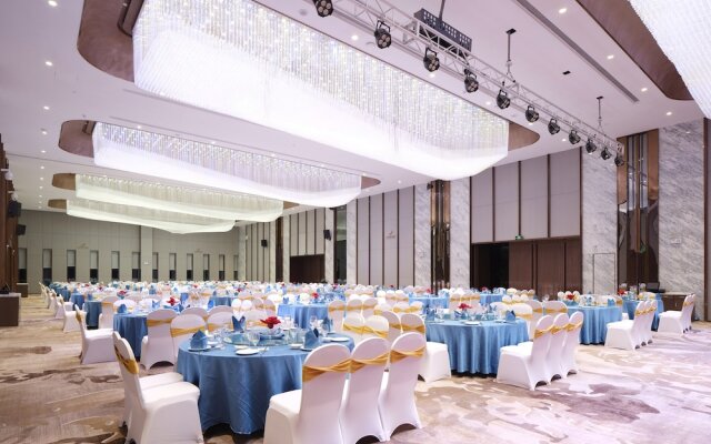 White Swan VYV Hotel