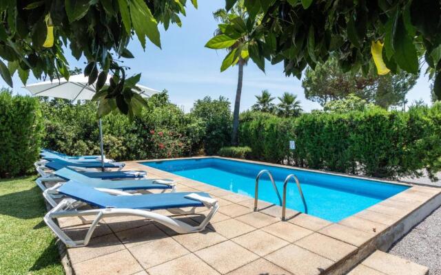 4 Bedroom Traditional Villa, Private Pool, Near Pollensa