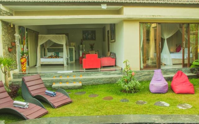Ratna Villa