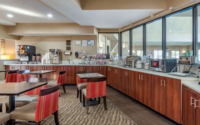 Comfort Suites Warner Robins
