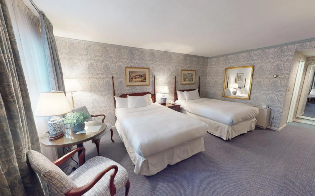 Avon Old Farms Hotel
