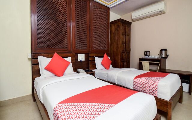 OYO 19710 The Umed Hotel