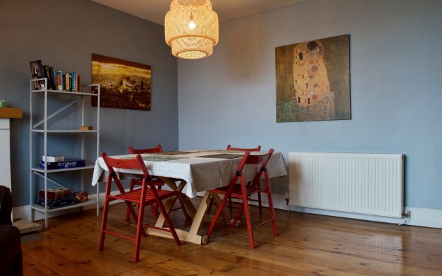 Gorgeous Home in Vibrant Leith