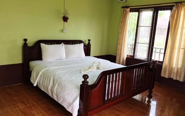 Vang Vieng Chalern Guesthouse
