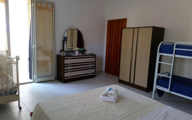 Villa dai gigli rossi