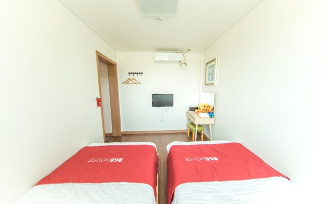 Rgb House Hostel