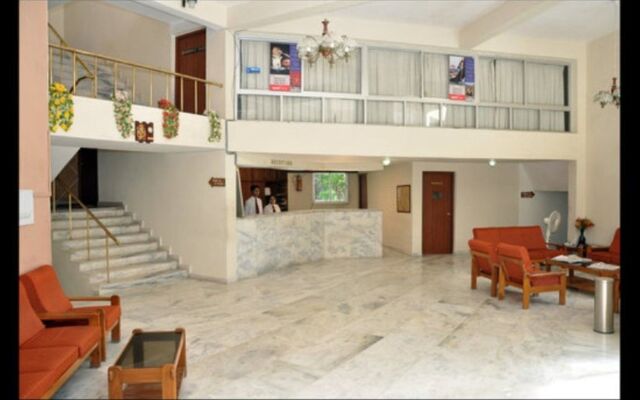 Hotel Sunset Inn Mount Abu with Swimming Pool