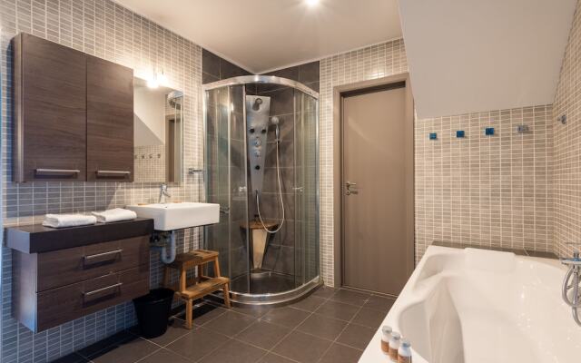 Europea Laeken Duplex Residence