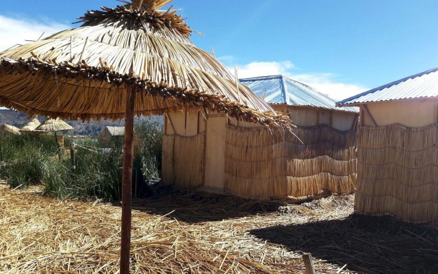 Islas Uros Lodge